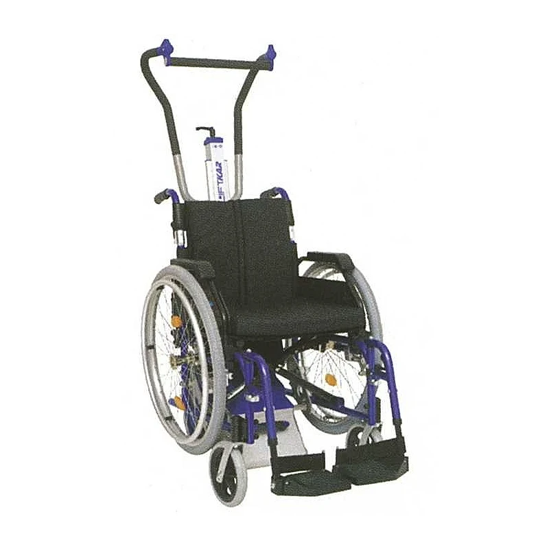 Sube-escaleras con silla de ruedas.