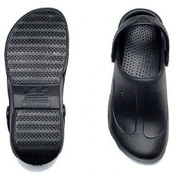 Zueco sanitario profesional antideslizante THOR