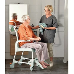 Silla de ruedas para baño ducha y wc etac clean AD828 super estrecha