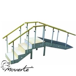 Escalera con rampa metálica cuatro escalones con pasamanos regulable en altura