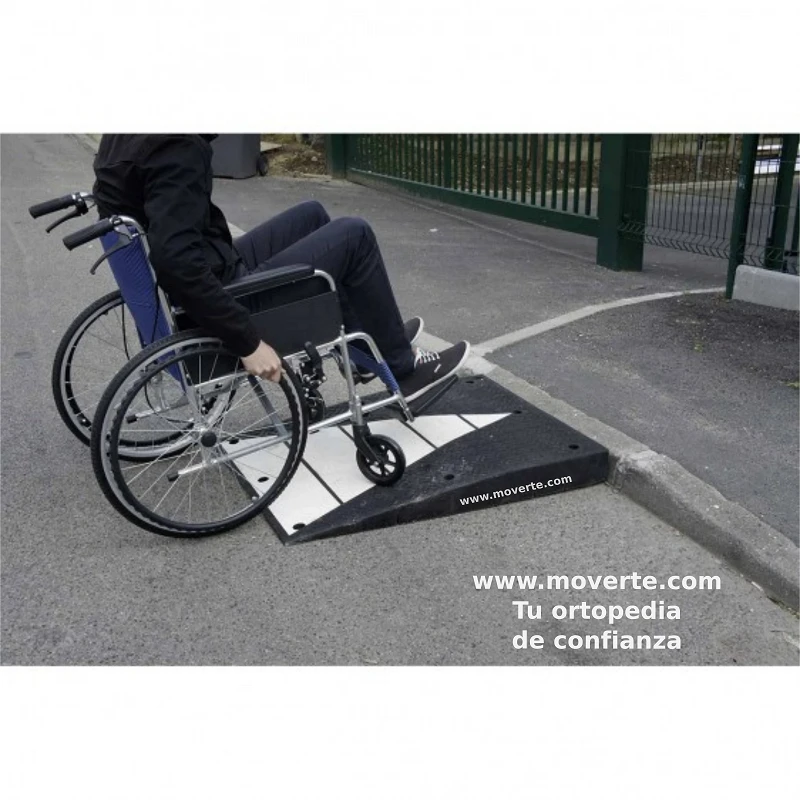 Rampa de plástico muy resistente Comprar Rampa para sillas de ruedas -  Ortopedia Online